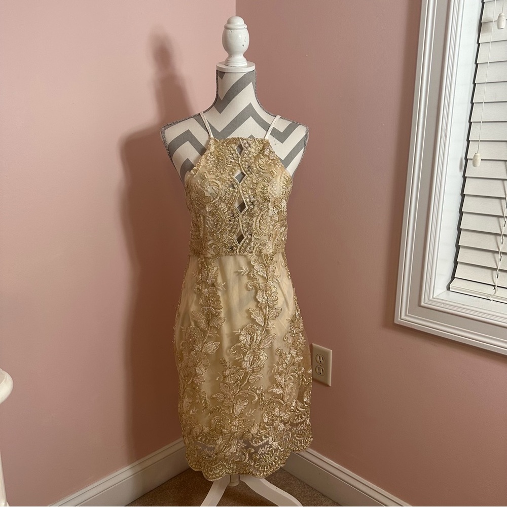 Mansy Women’s Backless Strap Bodycon Party Dress in Gold